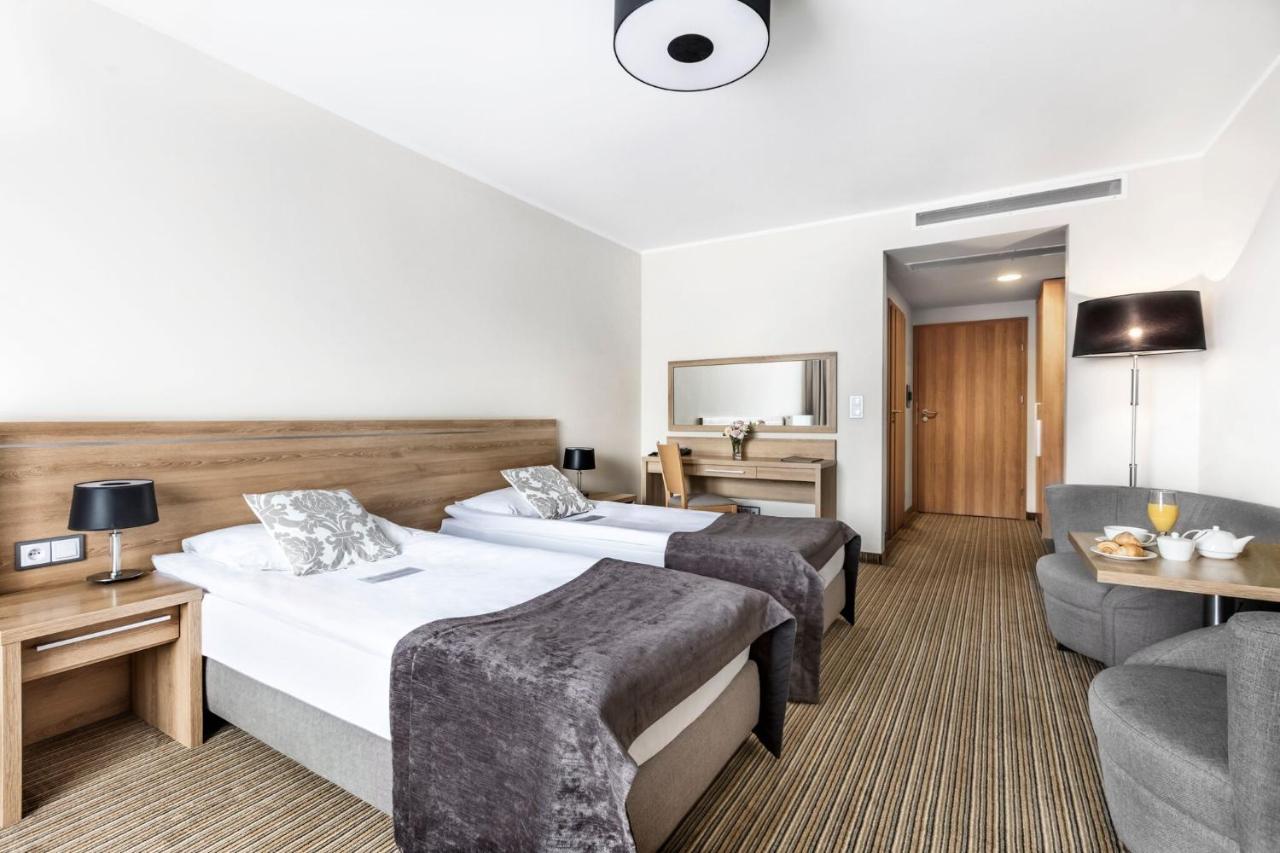 Mercure Wiazowna Brant Exteriér fotografie