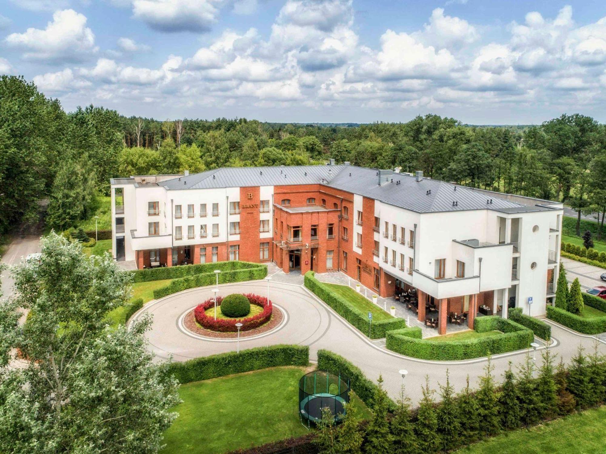 Mercure Wiazowna Brant Exteriér fotografie